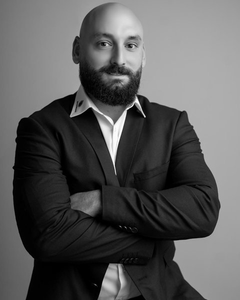 Tolga Egin &ndash; Inhaber von Eimer & Hand